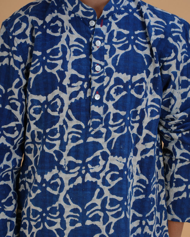 Boys Blue Indigo Vegetable Dye Solid Cotton Kurta Pajama Set - view 6 | NEW AGE CLOTHING