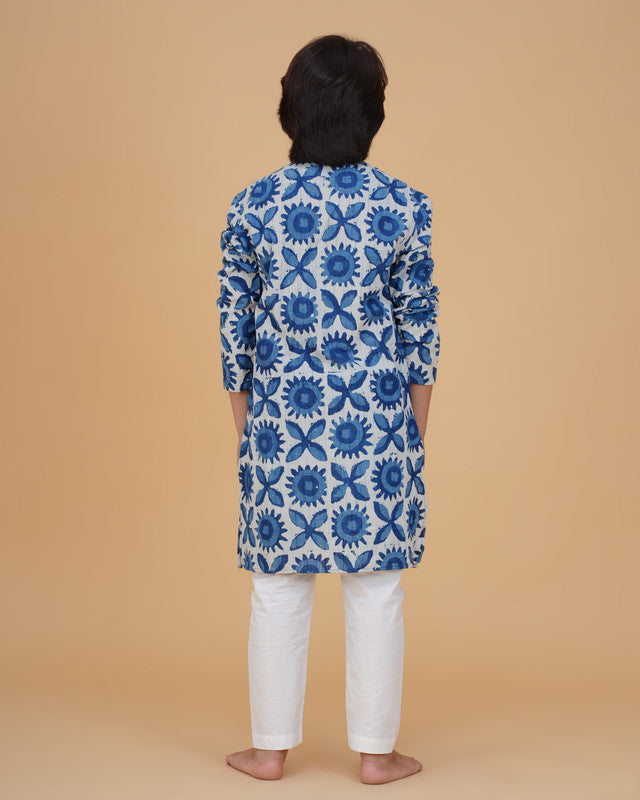 Boys Blue White Indigo Vegetable Dye Print Cotton Kurta Pajama Set - view 4 | NEW AGE CLOTHING